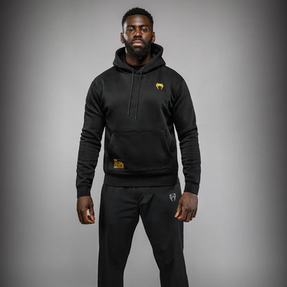 Sudadera Venum modelo Serpenti