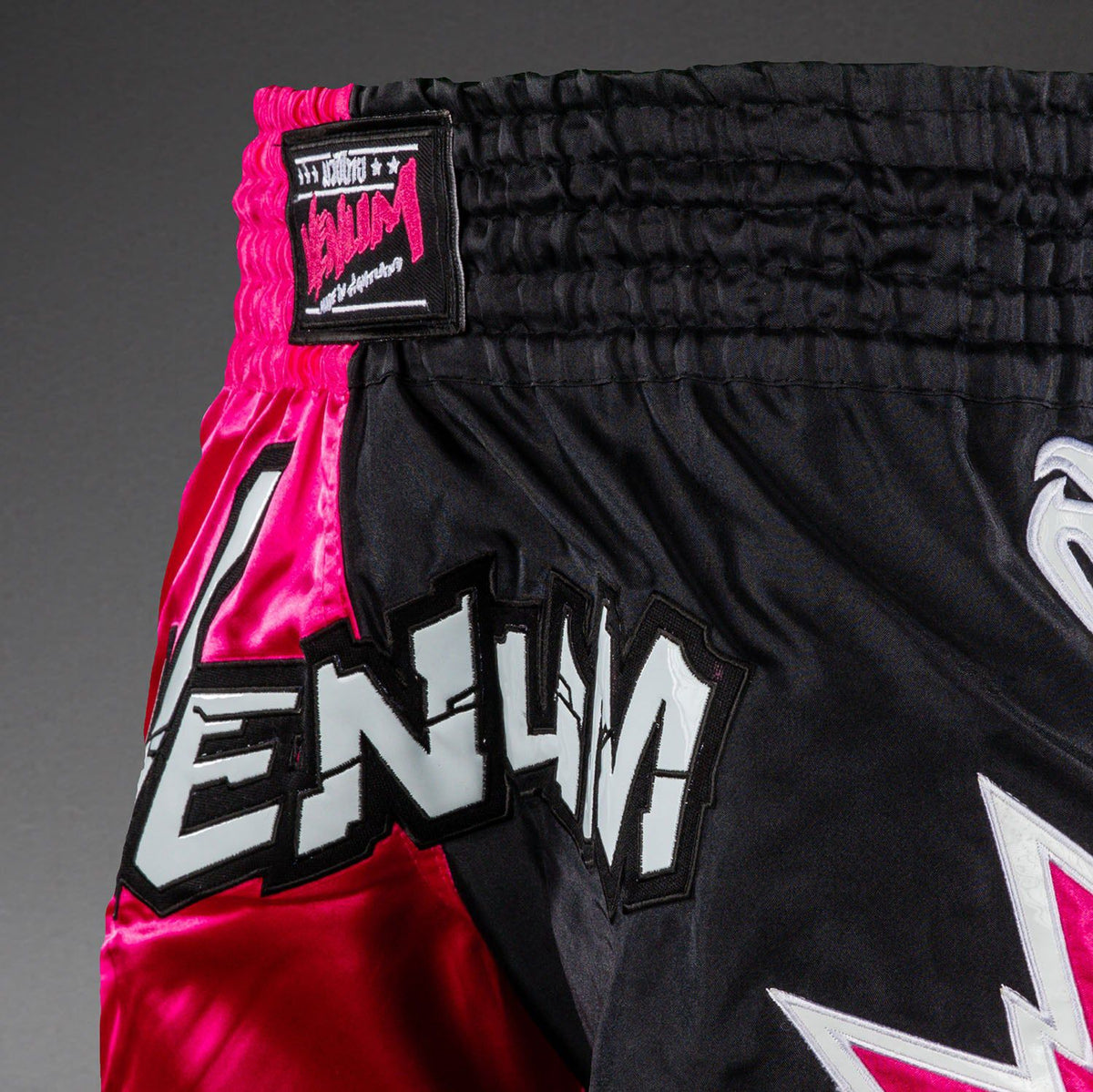 Short de Muay Thai Venum Inferno 2.0
